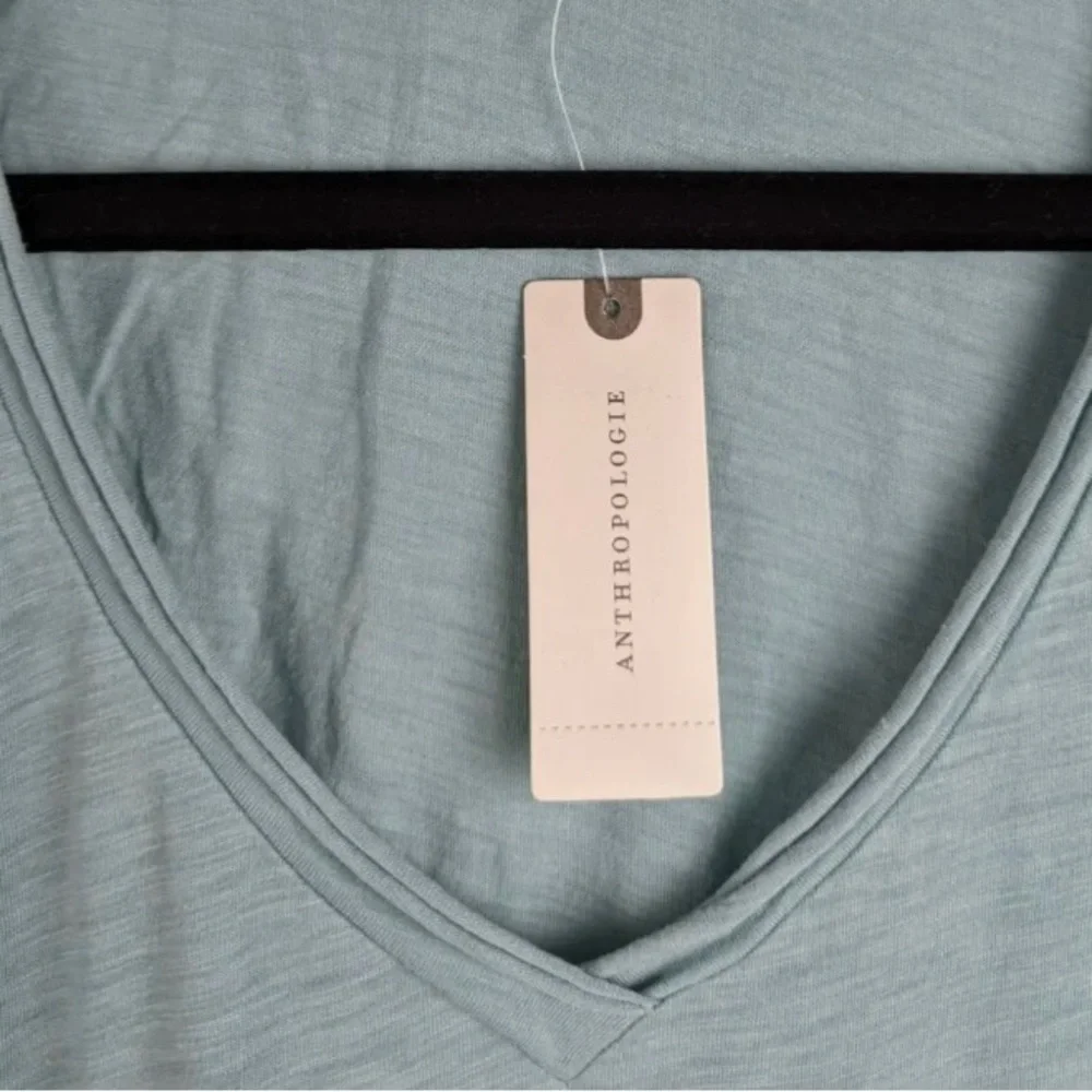 Clearance 🚨6 piece Bundle Anthropologie T.la NWT Pocket V Neck T-Shirts - Picture 2 of 6